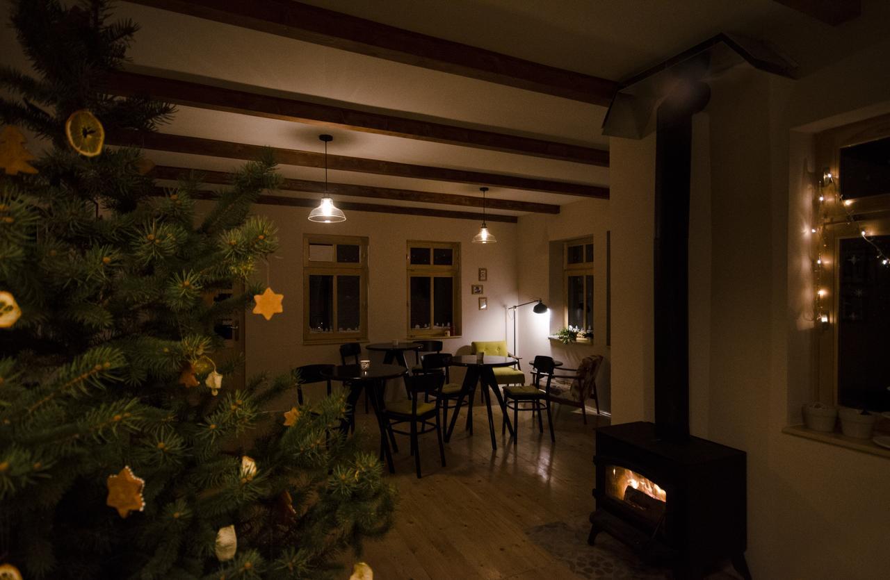 Bed and Breakfast Ethno&Coffee House Tulip Glozan Экстерьер фото